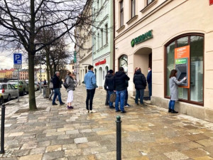 Pobočka Sberbank na jihlavském náměstí je nadále uzavřená, banka v Česku zřejmě úplně skončí