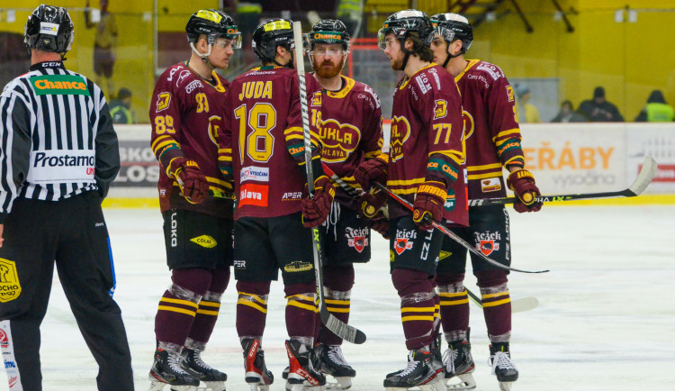 Dukla zdolala Přerov i potřetí a postupuje do semifinále. V něm se utká se Sokolovem