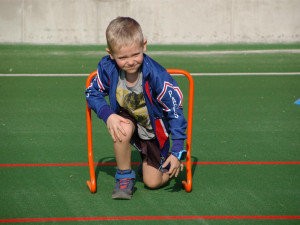 Lidé v Pocoucově mají nové víceúčelové hřiště. Do výstavby se na brigádách zapojili i místní obyvatelé