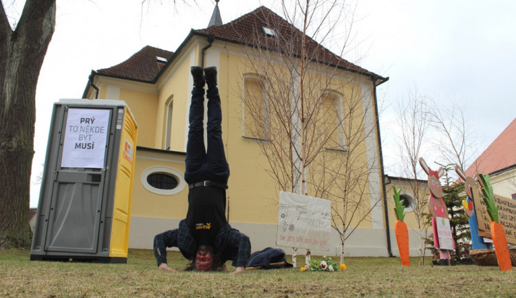 VIDEO: Stále nemáme odpovědi na naše otázky, znělo dnes na Dni proti úložišti v lokalitě Hrádek