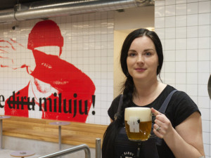 Českou pivní kulturu kazí piva z petky, říká mistryně pěnivého moku