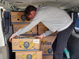 Jihlavská charita věnuje klientům půl tuny potravin a drogerie. Slabší výsledek sbírky se dal čekat, říká koordinátorka