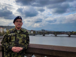 Průvodce v Sapě, herec i voják v aktivní záloze. V armádě jsem si dvakrát sáhl na dno, říká Dave