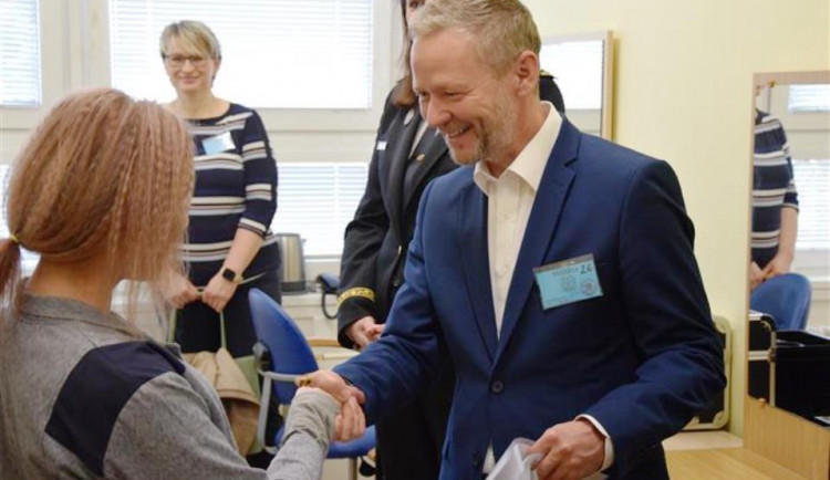 Světelská věznice má šest nových absolventek kadeřnického kurzu. Byla to dobrá zkušenost, říká jedna z odsouzených