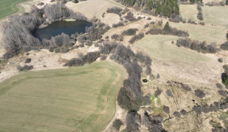 Vysočina používá vlastní dron za 75 tisíc korun. Pracovat s ním umí pět lidí