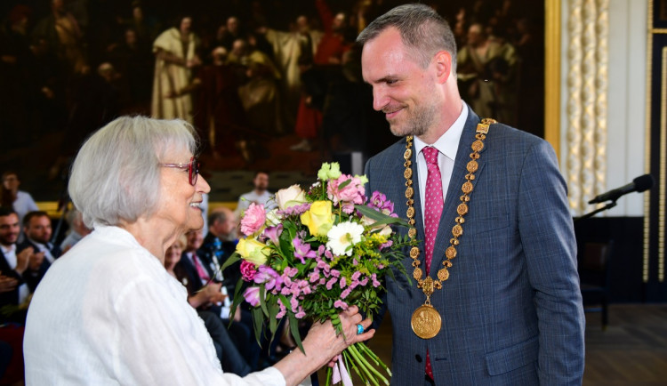 Marta Kubišová je čestnou občankou Prahy. Jde o projev úcty za hrdinství během sovětské invaze