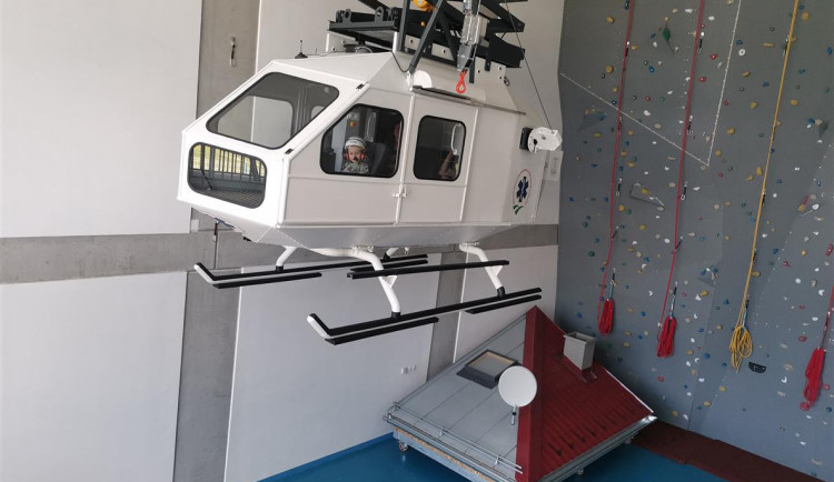 Lidé v Jihlavě zažili den se záchranáři. Zkoušela se resuscitace a poprvé i simulátor vrtulníku