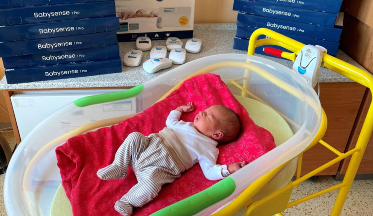 Strážci dechu v jihlavské nemocnici. Novorozence pohlídají nové monitory