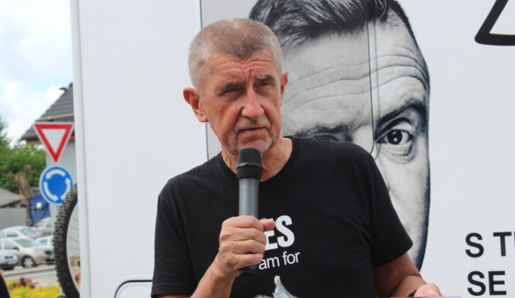 Andrej Babiš během své návštěvy Batelova na Jihlavsku