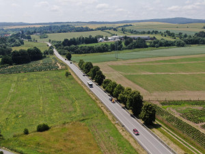 Nad Vysočinou létal policejní dron. Hlídky se zaměřily na nebezpečné přejíždění, které mívá tragické následky