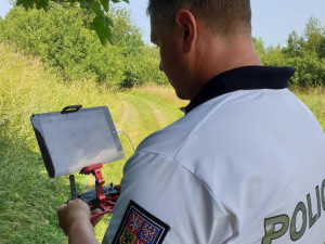 Nad Vysočinou létal policejní dron. Hlídky se zaměřily na nebezpečné přejíždění, které mívá tragické následky