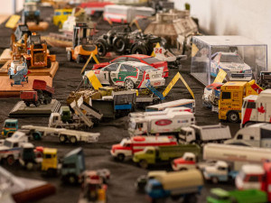 Přijďte si střihnout do Jupitera  