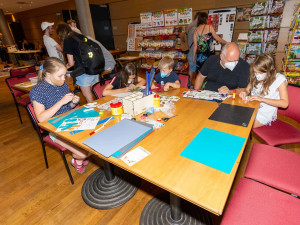 Přijďte si střihnout do Jupitera  