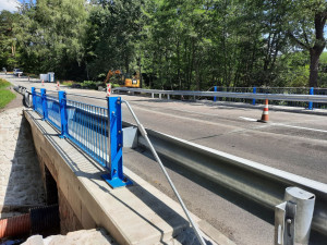 Most na I/19, který už nebyl bezpečný, je téměř opravený. Pojďte se podívat na výsledek