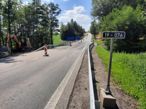 Most na I/19, který už nebyl bezpečný, je téměř opravený. Pojďte se podívat na výsledek