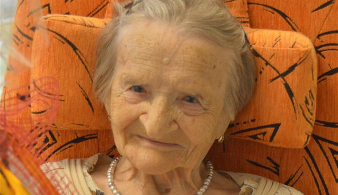 V Domově pro seniory ve Velkém Meziříčí slaví velké jubileum, paní Martě Javůrkové je sto let
