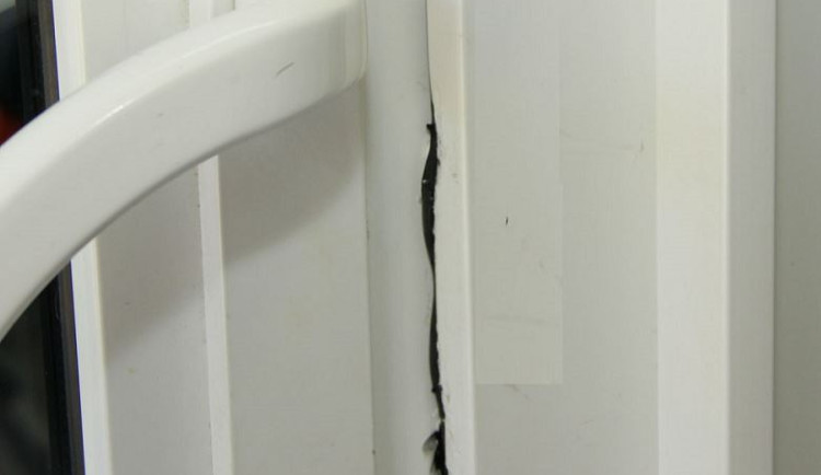 Kriminalisté v Jihlavě dopadli nenapravitelného recidivistu. Kradl v obchodech i sklepních kójích