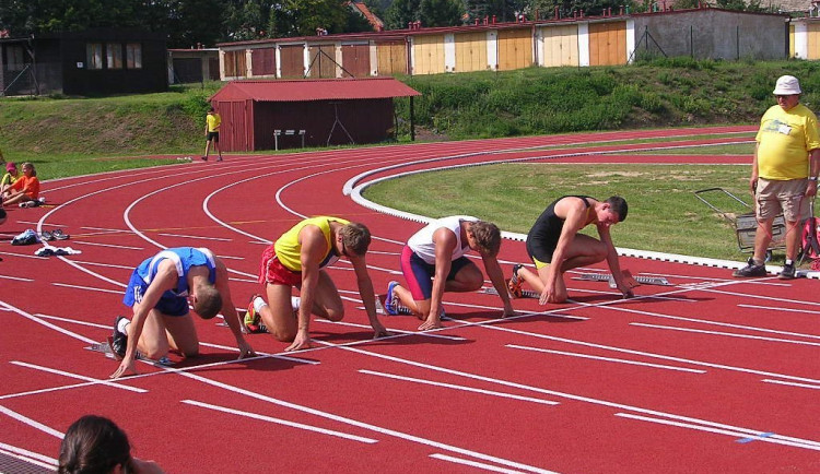 Pacov připravuje opravu atletického stadionu za takřka šest milionů korun