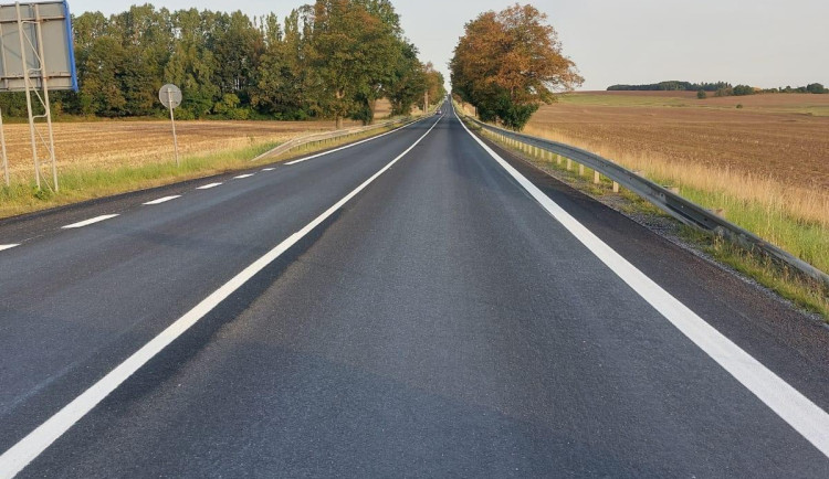 Opraveno. Řidiči už ode dneška projedou opravovaným úsekem na silnici I/38