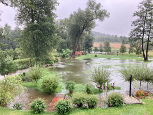 FOTO: Nejvíc pršelo na Vysočině. U domu máme povodeň při každém vytrvalém dešti, říká Miroslav z Pavlova