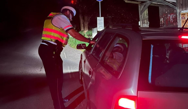 Alkohol, drogy, vysoká rychlost, špatný stav vozidla. Vysočina má za sebou další policejní kontroly