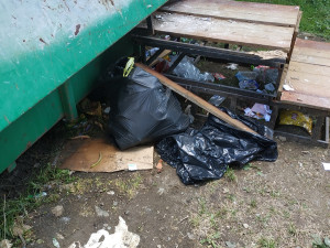 Odpadový kontejner tábora, RS Jiskra