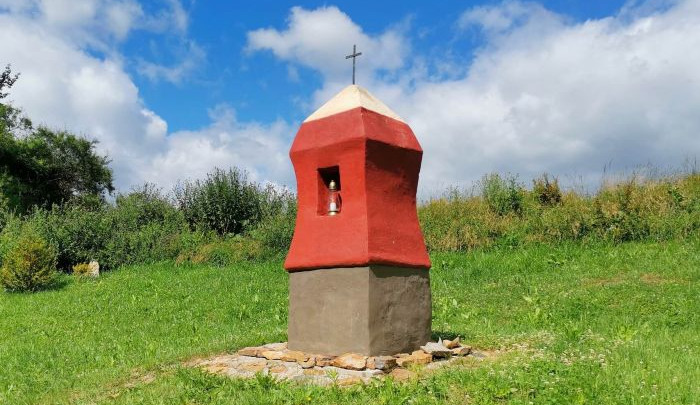 Tip na výlet: Otisk baroka a velikána Santiniho. Boží muka v Bobrové, která před dvěma lety prošla renovací