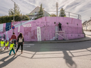 Francouzský umělec v Jihlavě již pracuje na zdi Gustava Mahlera. Dílo dokončí do dvou týdnů