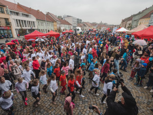 Padl rekord. V Třebíči tančilo Jerusalemu 455 lidí, přáli jsme si aspoň 100 lidí, říká organizátorka