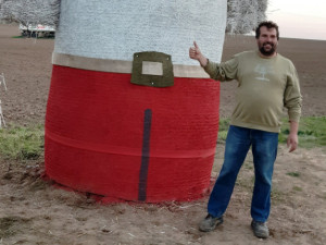 Slamáky z Jakubova obdivuje nejen Vysočina. Inspirovaly nás sochy v Rakousku, říká starosta