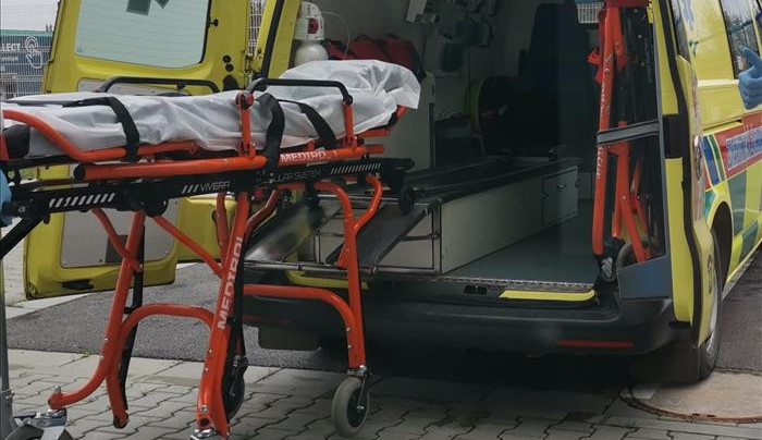 Krajští záchranáři budou pomáhat s novými transportními nosítky. Kus vyjde zhruba na 150 tisíc korun