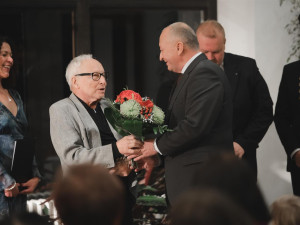 FOTO: Třebíč udělila rodákům Ceny města. Děkuji Horácké Slavii a trenérům, řekl oceněný Patrik Eliáš