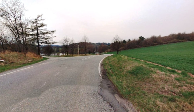 Křižovatka silnice I/23 se silnicí III/40615 u Dobré Vody na Jihlavsku