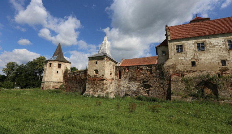 Zámek v Červené Řečici