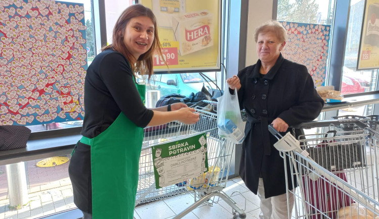 Solidarita v nelehké době. V jihlavské sbírce se shromáždila tuna potravin a drogerie