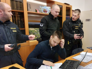 Stovka lidí hledala seniora na Žďársku. Děkuji všem, kteří pomohli najít mého dědu, říká vnučka Lenka