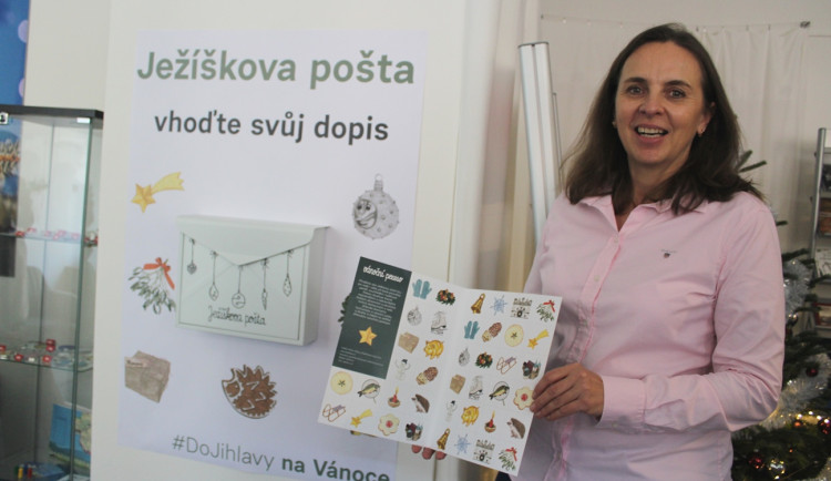 Ježek, kam se podíváš. Jihlava otevřela nové informační centrum se schránkou pro Ježíška
