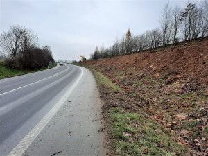 Stavba obchvatu Havlíčkova Brodu pokračuje, dělníci pracují na dvou protihlukových stěnách. Podívejte se