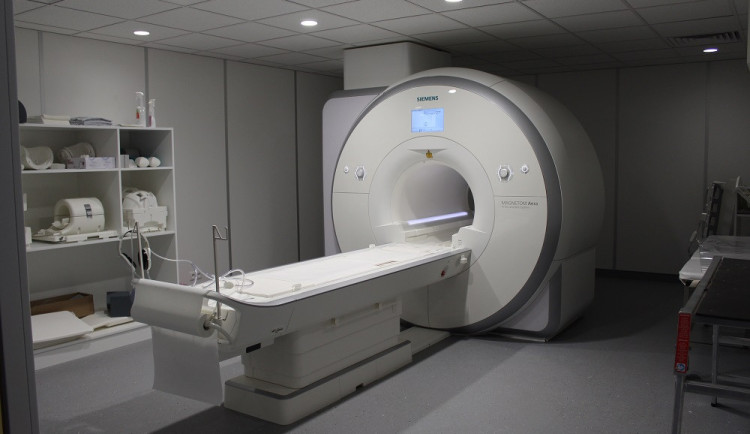 Konec cest do Brna. V Hodoníně si pořídí vlastní magnetickou rezonanci