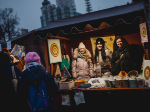 Jihlavský Bosch uspořádal tradiční vánoční akci „Bosch Svařák“ a podpořil Nemocnici Jihlava