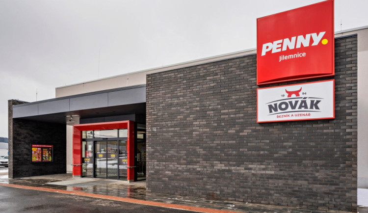 PŘEHLED: Otevírací doba obchodů během vánočních svátků. Na Štědrý den nakoupíme