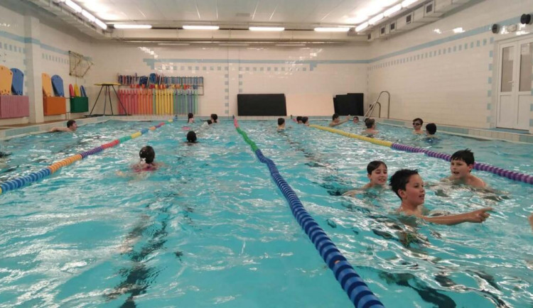 Moravské Budějovice začnou opravovat základní školu včetně bazénu. Cena? Asi 32 milionů korun