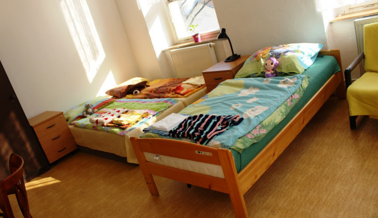 O azyl v Ukrajinském domě v Jihlavě je stále zájem. Nejdéle tu bydlí uprchlíci důchodového věku