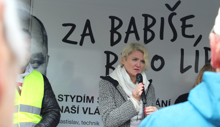 Jana Nagyová během návštěvy Jihlavska před senátními volbami 2022