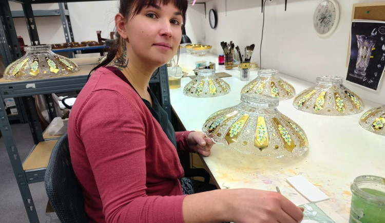 Veronika Hink se malování skla věnuje dvanáct let.