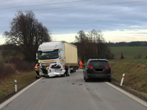 Vážně zraněná řidička skončila v brněnské nemocnici. Při nehodě vznikla škoda za dvě stě padesát tisíc korun