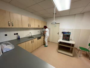 Dárci krve dostali opožděného Ježíška, je zde nový nábytek i dekorace. Podívejte se