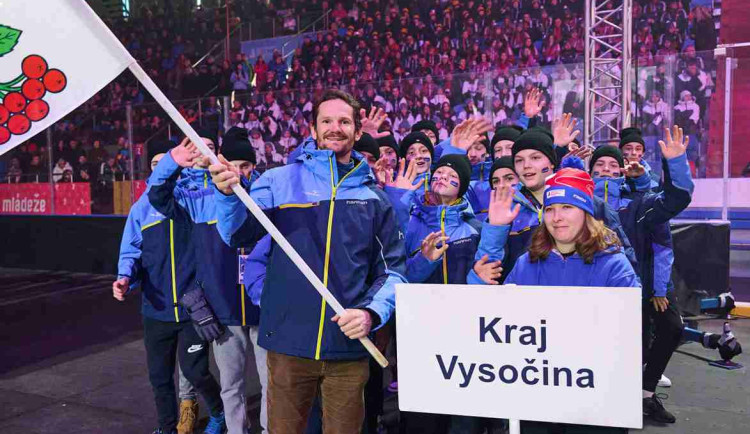 Výprava z Vysočiny v čele s vlajkonošem Patrikem Eliášem, zdroj: olympijskytym.cz/Barbora Reichová
