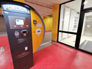 Padesátka řidičů může parkovat na nových místech v pelhřimovské nemocnici. První půlhodina je zdarma