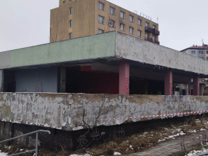 Herna u bývalého Hotelu Jihlava jde k zemi, vyroste zde nový osmipatrový bytový dům